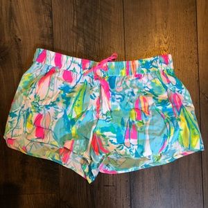 You gotta regatta Lilly Pulitzer runaround shorts